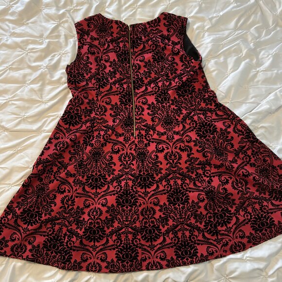 Roz & Ali Red Cocktail Dress - Picture 2 of 6